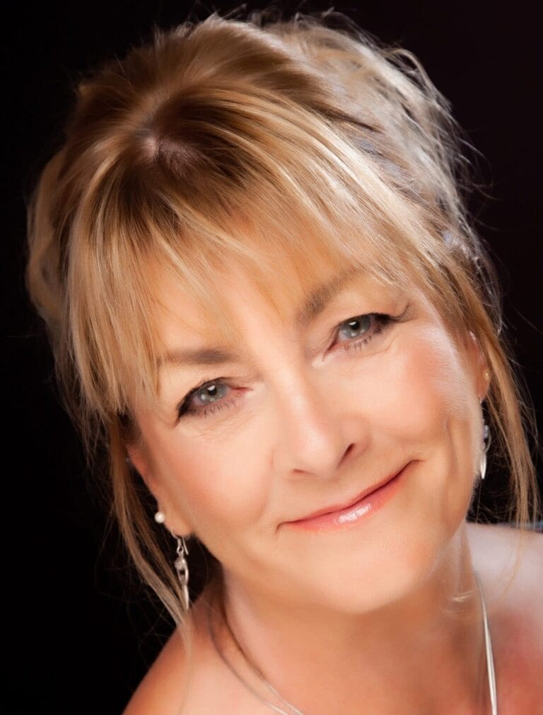 M291826 Jeanne Long DS 17 3 1 768x1010
